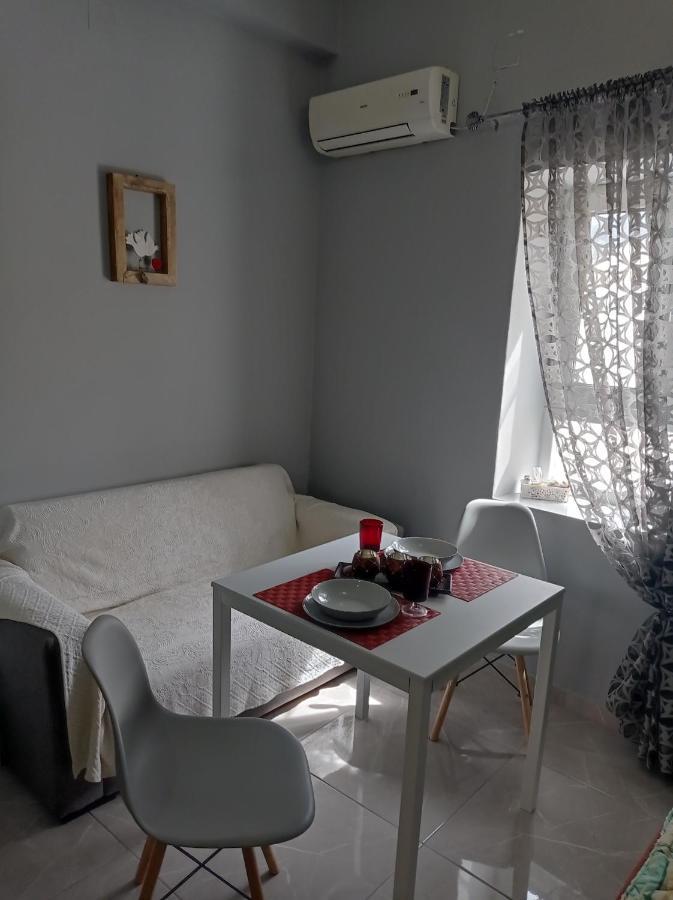 MOSHOVIA STUDIO Κάρπαθος στο κέντρο και ήσυχα Βίλα Εξωτερικό φωτογραφία