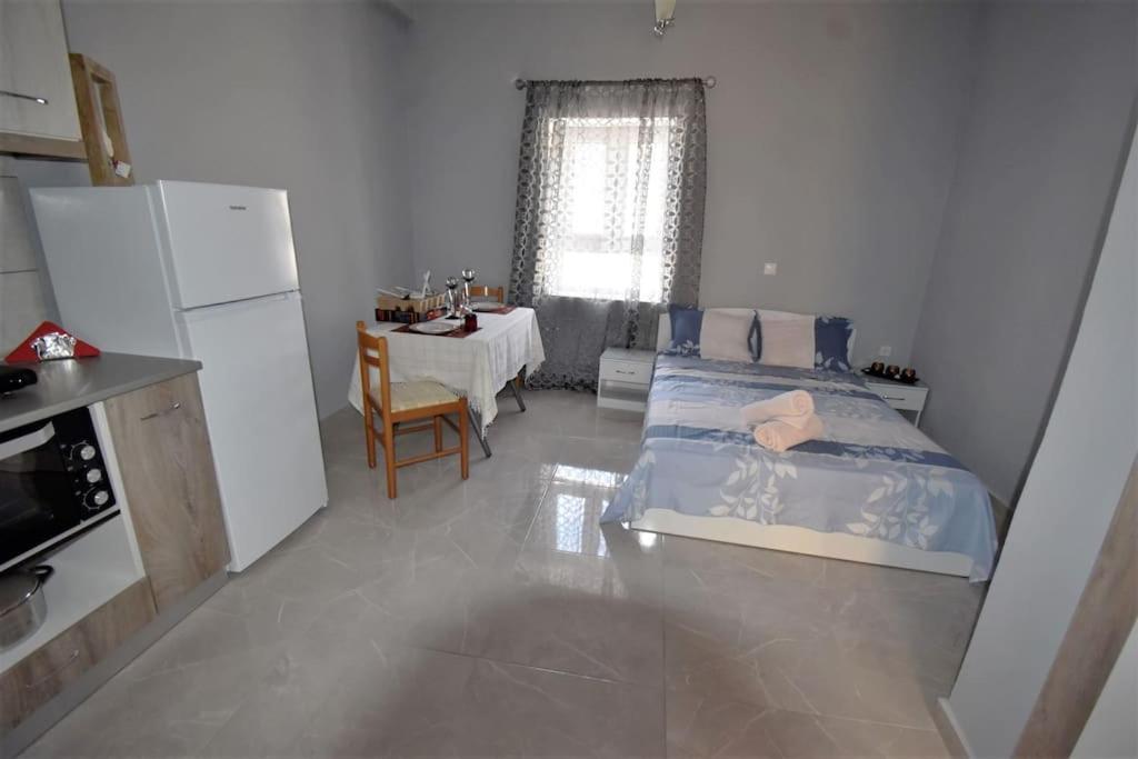 MOSHOVIA STUDIO Κάρπαθος στο κέντρο και ήσυχα Βίλα Εξωτερικό φωτογραφία